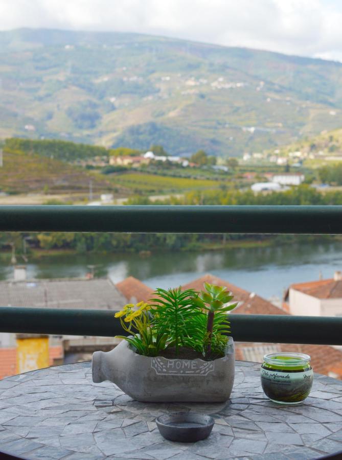 Janelas Do Douro Peso da Régua Exterior foto